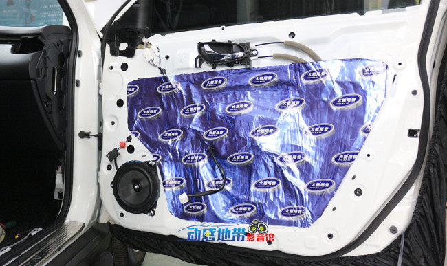 8副駕車門安裝效果.jpg