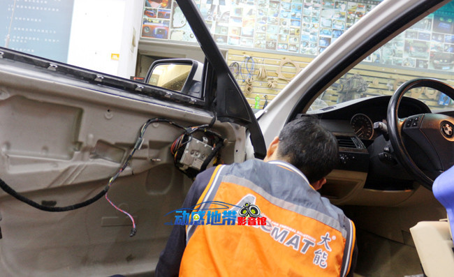 3師傅開始拆前門施工.jpg