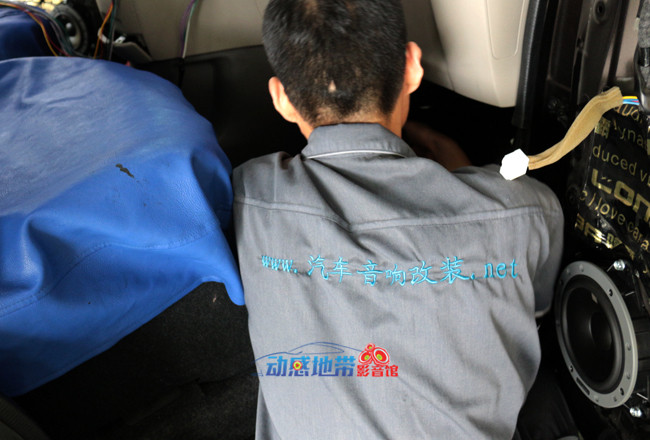 9做好車上座椅保護(hù).jpg