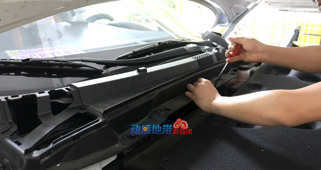 2拆開機蓋.jpg
