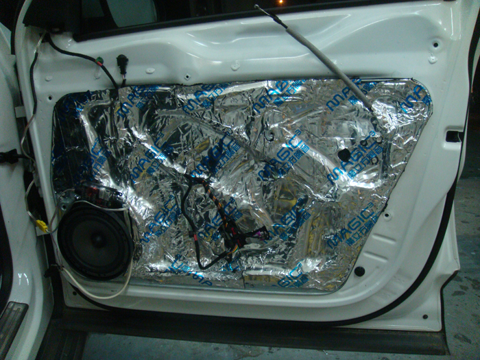日產尼桑 勁浪165V20 魔立方低音+隔音-image3.jpg