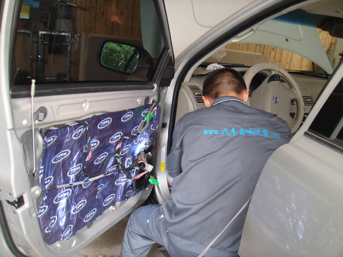沃爾沃 大能全車隔音-image10.jpg