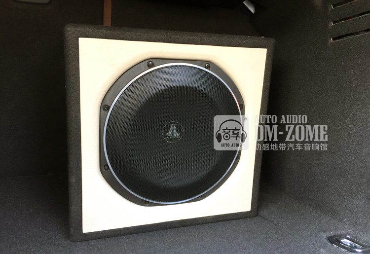 12超低音尾箱安裝.jpg